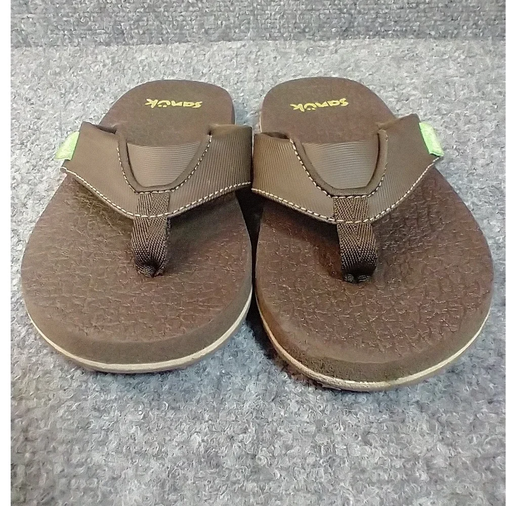 Sanuk Cozy Brown Yoga Mat Flip Flop Sandals toddler Size‎ 13 SBS2914